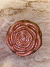 Load image into Gallery viewer, Honeysuckle Stars